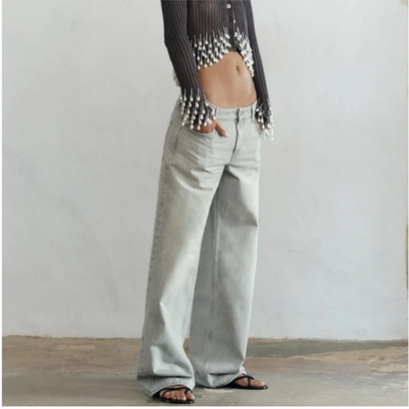 ⚜️Women's Light Gray Jeans - Picture 2 of 8